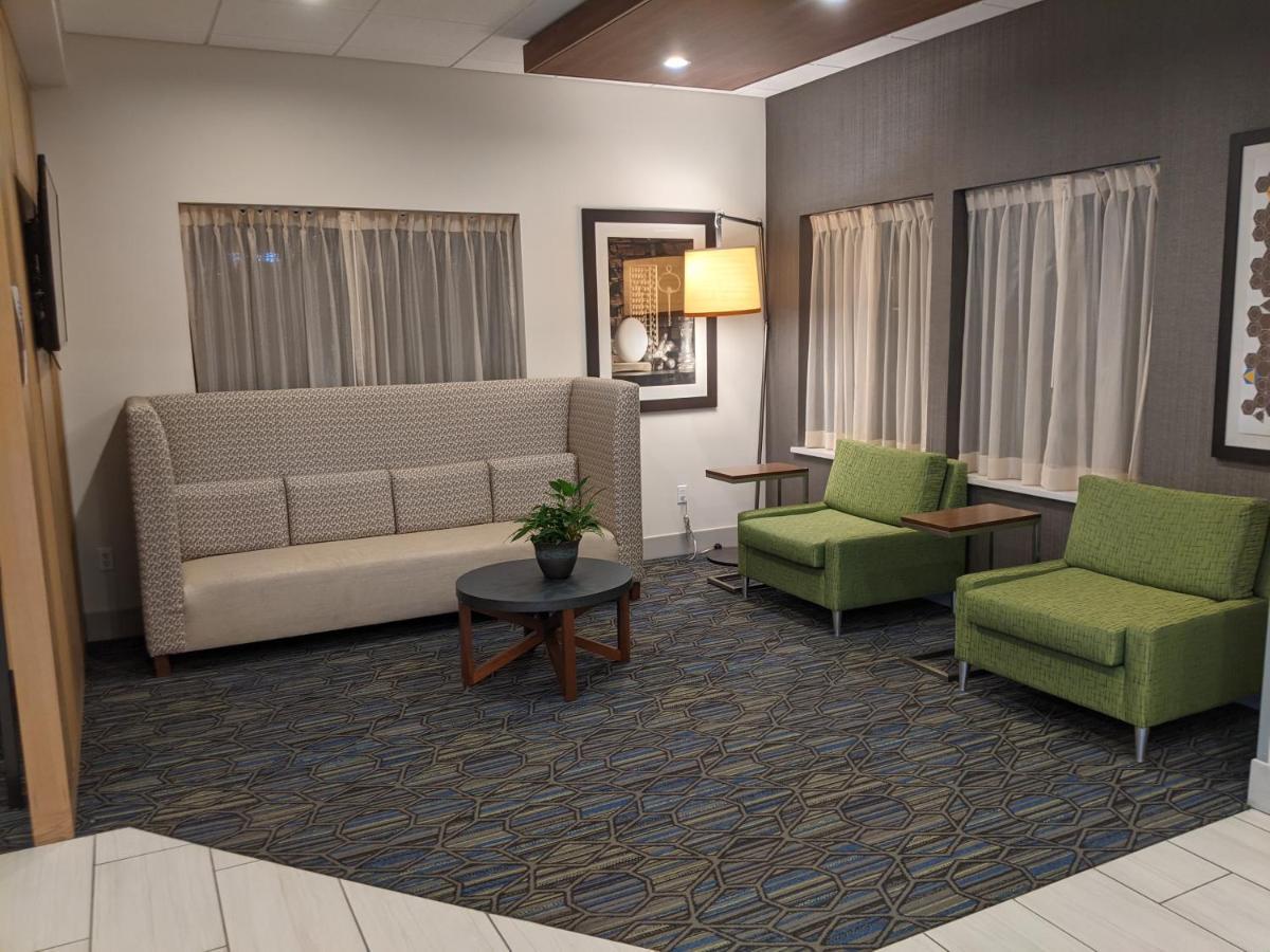 Express South By Ihg 2* Burlington
