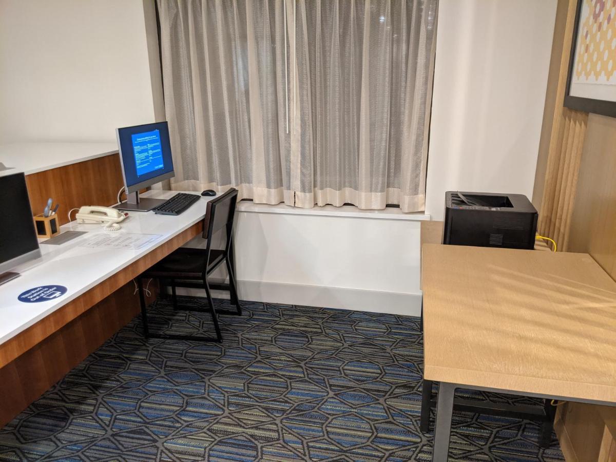 Hotel Express South By Ihg Burlington