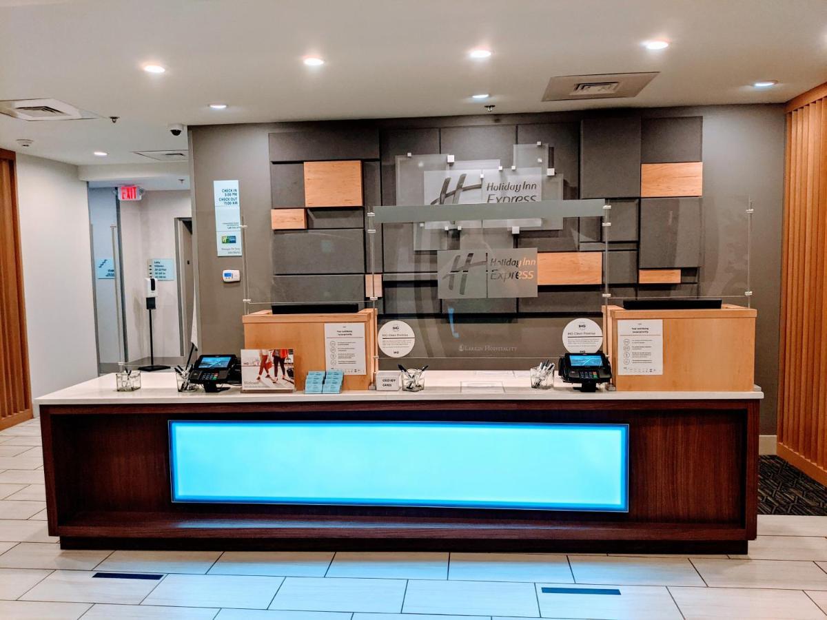 Hotel Express South By Ihg Burlington