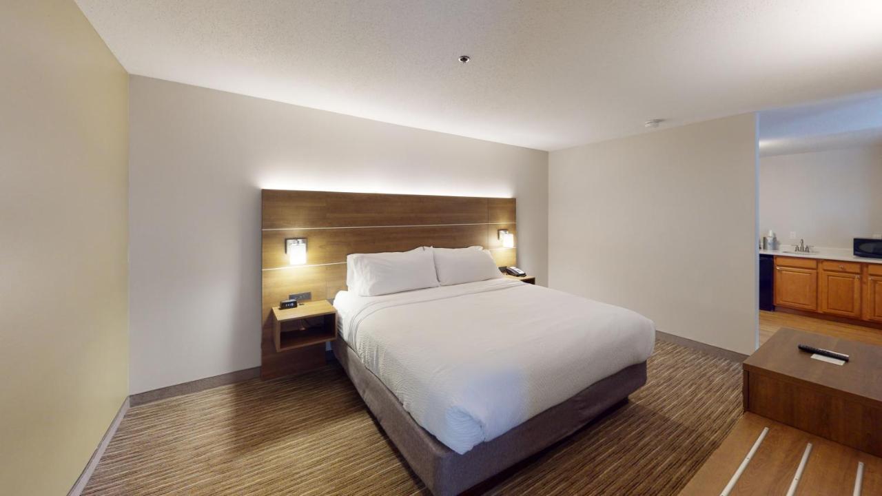 Hotel Express South By Ihg Burlington